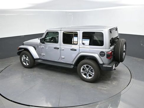 Used 2020 Jeep Wrangler Unlimited Sahara AWD/4WD image 41