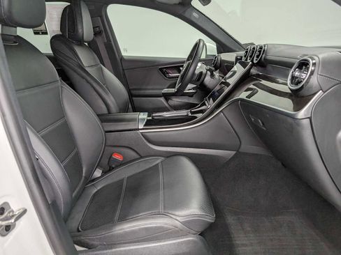 Certified 2024 Mercedes-Benz GLC 300 4MATIC image 37