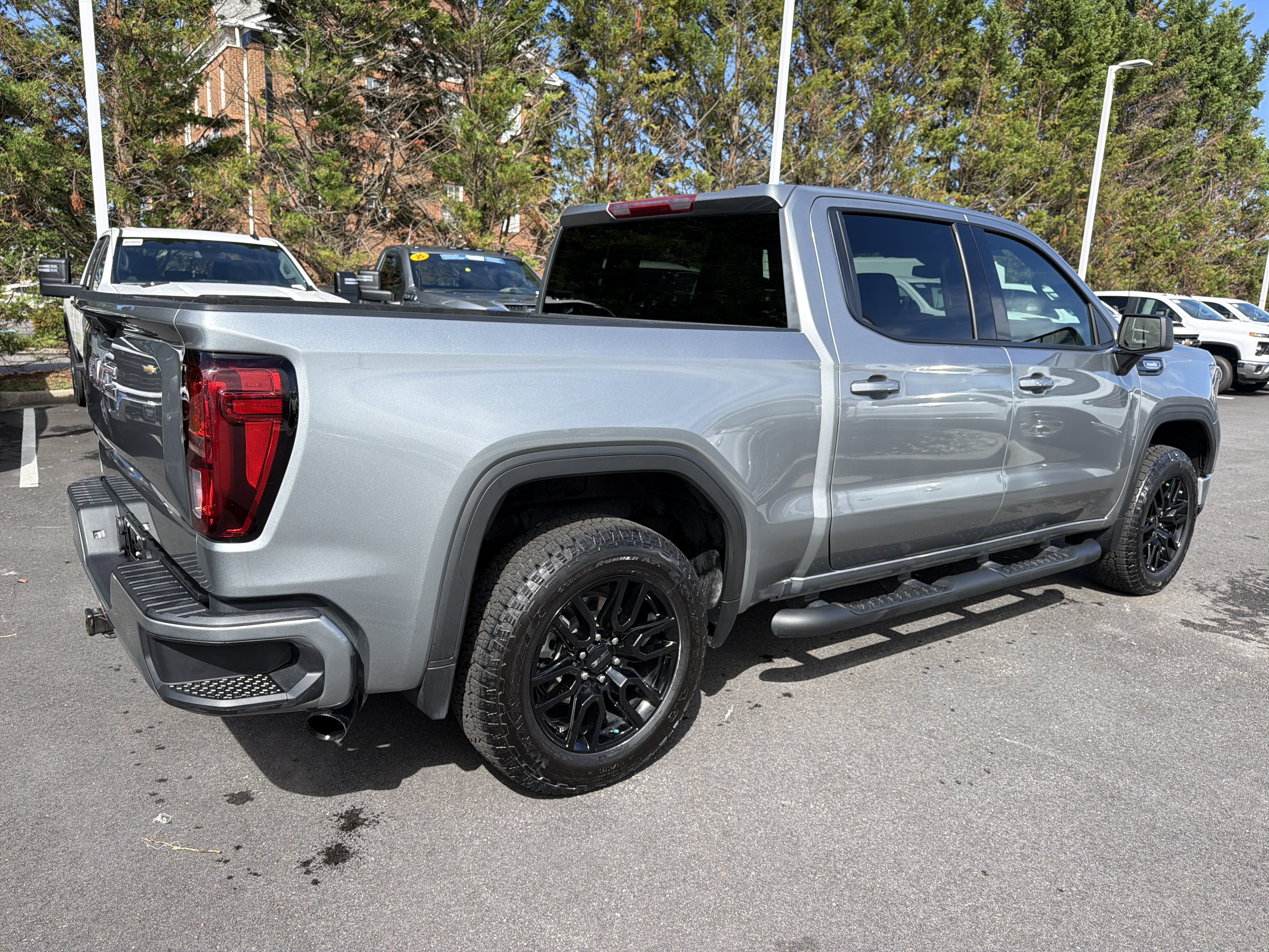 Used 2026 GMC Sierra 1500 Elevation w/ Elevation Select Package AWD/4WD image 10