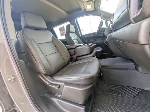 Used 2024 Chevrolet Silverado 1500 LT AWD/4WD image 16