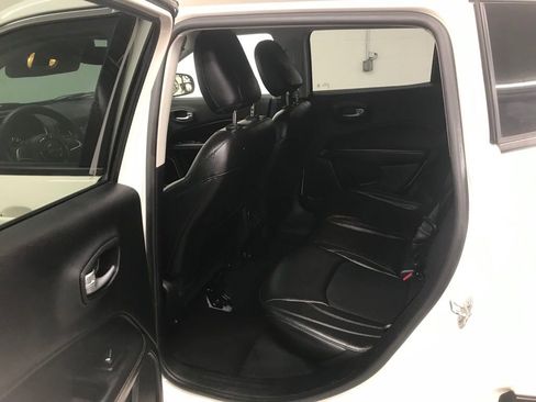 Used 2018 Jeep Compass Latitude w/ Cold Weather Group image 24