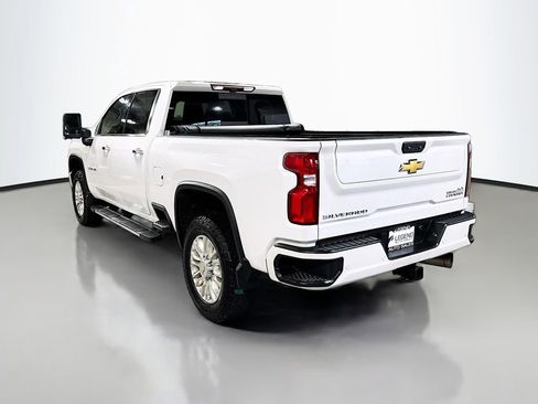 Used 2022 Chevrolet Silverado 3500 High Country w/ Z71 Off-Road Package AWD/4WD image 9