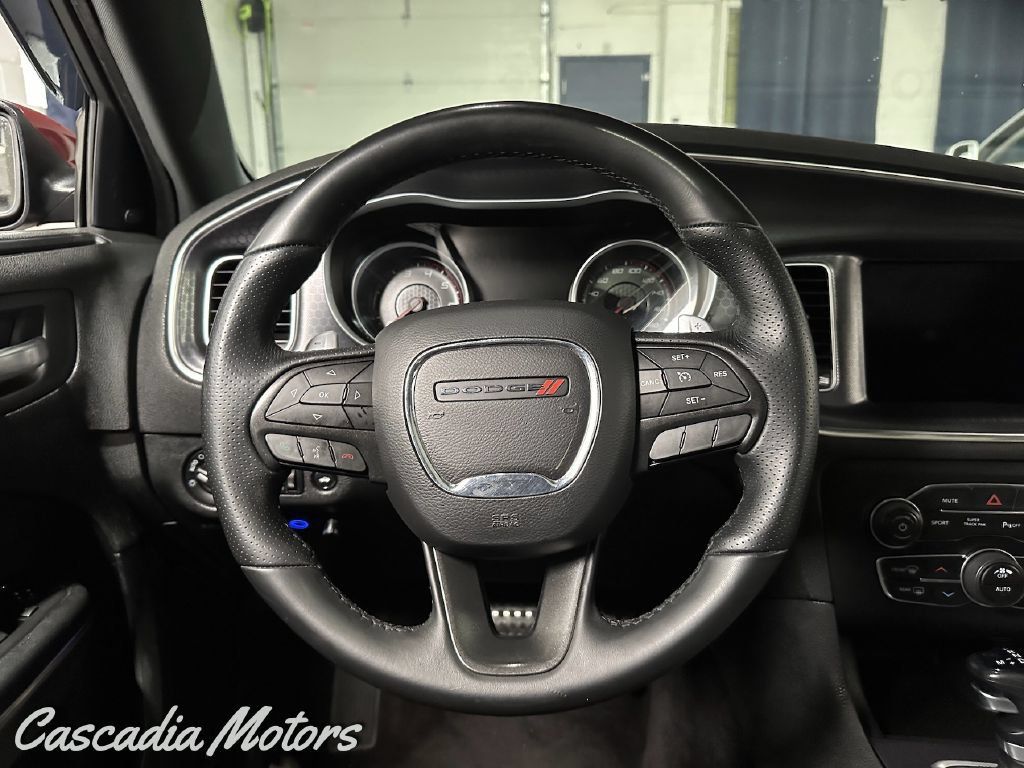 Used 2017 Dodge Charger R/T Scat Pack w/ Driver Confidence Group RWD image 36