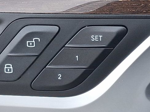 Used 2023 BMW X4 xDrive30i w/ Parking Assistance Package image 26