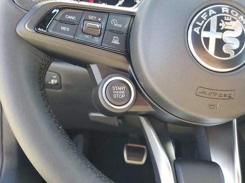 New 2025 Alfa Romeo Tonale AWD/4WD image 32