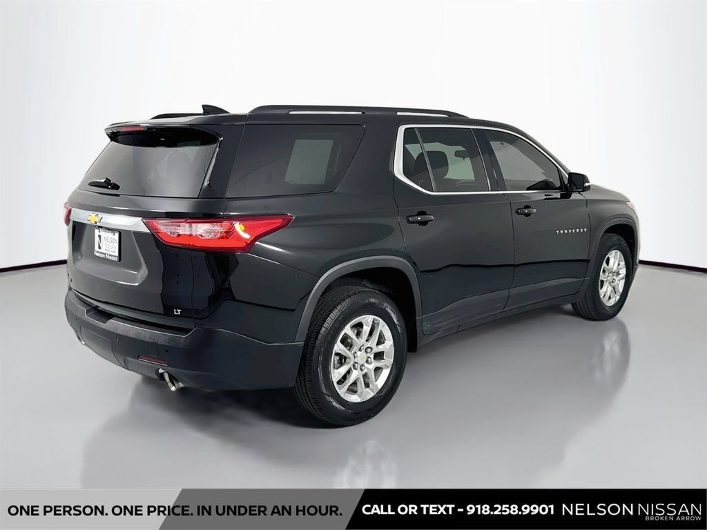 Used 2021 Chevrolet Traverse LT FWD image 5