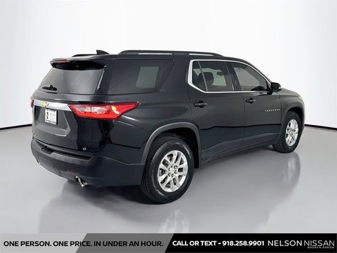 Used 2021 Chevrolet Traverse LT FWD image 5