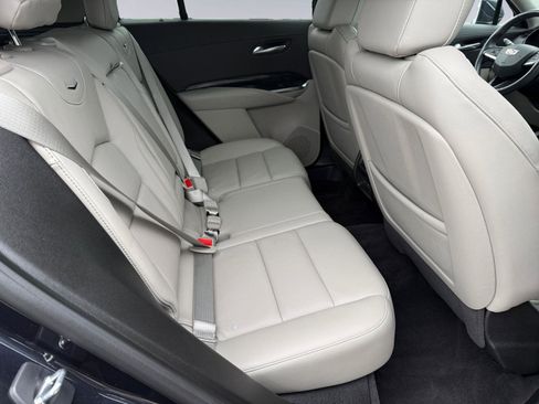 Used 2023 Cadillac XT4 Premium Luxury w/ Technology Package FWD image 18