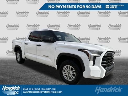 Used 2024 Toyota Tundra SR5 w/ SR5 Convenience Package AWD/4WD image 1