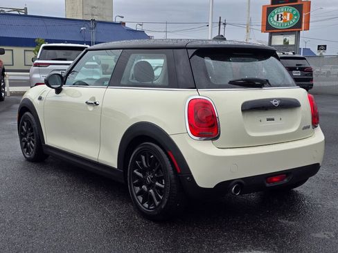 Used 2019 MINI Cooper 2-Door Hardtop FWD image 8