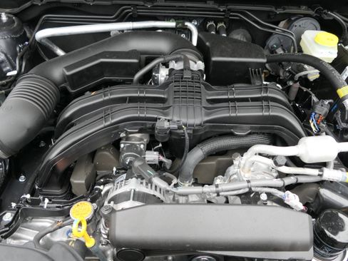 Certified 2025 Subaru Crosstrek 2.5i Sport w/ Crosstrek Mirror Package image 27