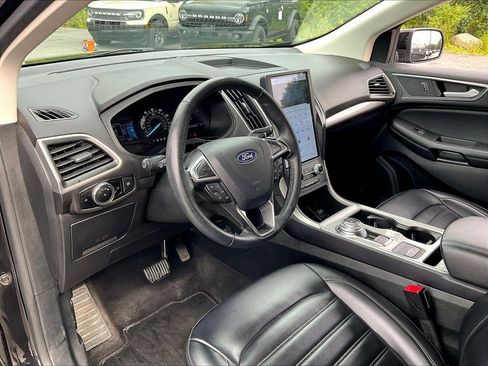 Used 2024 Ford Edge SEL AWD/4WD image 8