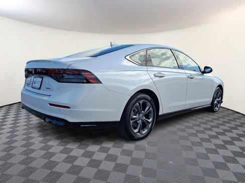 Used 2024 Honda Accord EX-L image 6