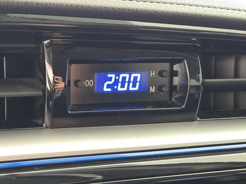 Used 2014 Toyota Corolla S FWD image 28