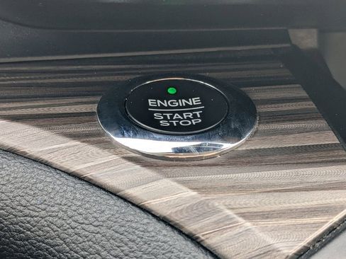 Used 2020 Ford Explorer Limited image 31