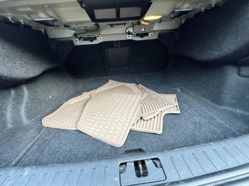 Used 2015 Volvo S60 T5 Platinum image 48