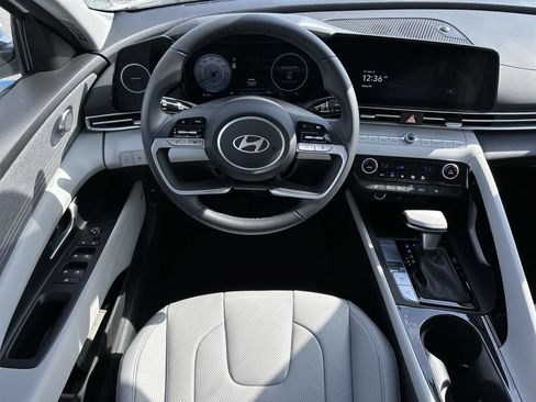 New 2026 Hyundai Elantra Limited FWD image 4