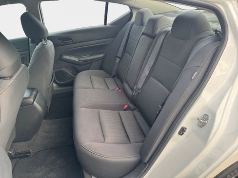Used 2025 Nissan Altima 2.5 SV FWD image 20