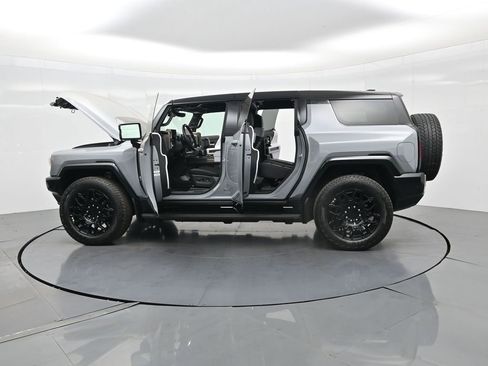 Used 2025 GMC Hummer EV 2X image 42