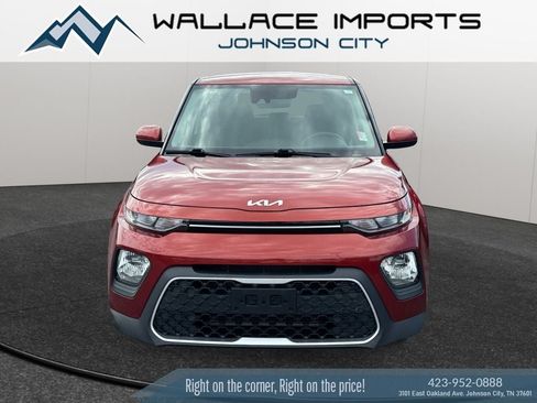 Used 2022 Kia Soul LX w/ Technology Package FWD image 8