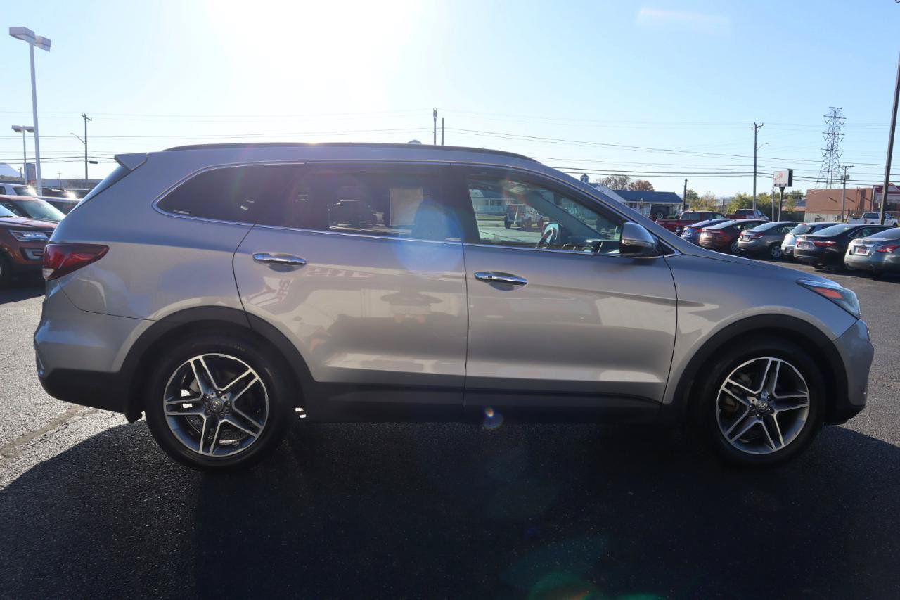Used 2017 Hyundai Santa Fe AWD w/ SE Ultimate Tech Package 03 image 6