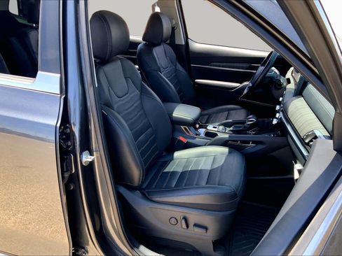 Certified 2023 Kia Telluride SX Prestige AWD/4WD image 9