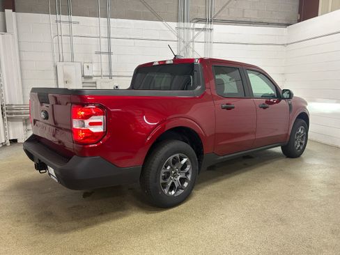 Used 2025 Ford Maverick XLT w/ XLT Luxury Package FWD image 8