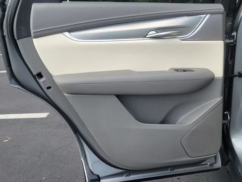 Certified 2024 Cadillac XT5 Premium Luxury FWD image 16