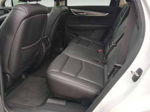 Used 2019 Cadillac XT5 Premium Luxury FWD image 22