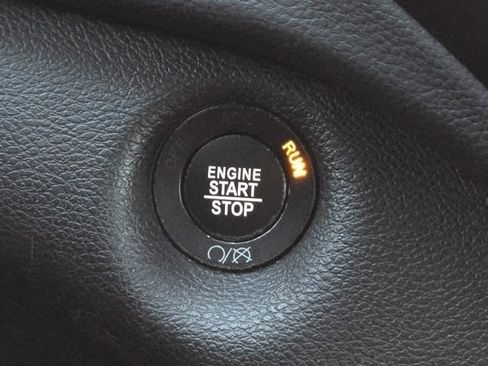 Used 2021 Jeep Cherokee Trailhawk w/ Trailer Tow Group image 11