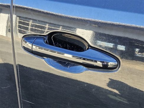 Used 2018 Toyota Tacoma SR5 image 15