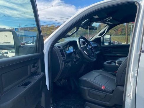 New 2026 RAM 5500 Tradesman w/ Chrome Appearance Group image 13