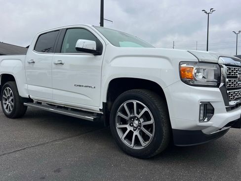 Used 2021 GMC Canyon Denali image 10
