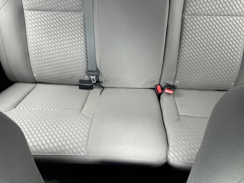 Used 2022 Toyota Tacoma SR w/ SR Convenience Package RWD image 19