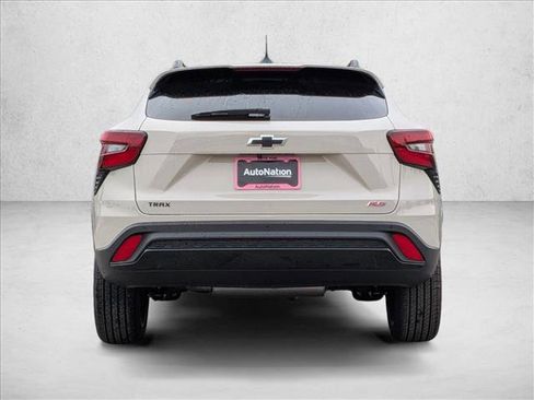 New 2026 Chevrolet Trax RS w/ Driver Confidence Package FWD image 6