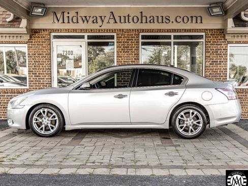 Used 2014 Nissan Maxima 3.5 SV w/ Premium Package FWD image 4