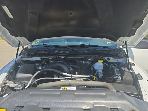 Used 2023 RAM 1500 Tradesman w/ Chrome Appearance Group RWD image 28