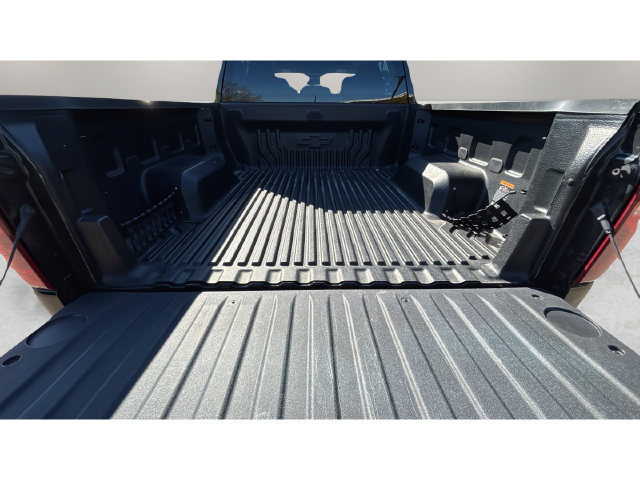 Used 2024 Chevrolet Silverado 1500 LT AWD/4WD image 33