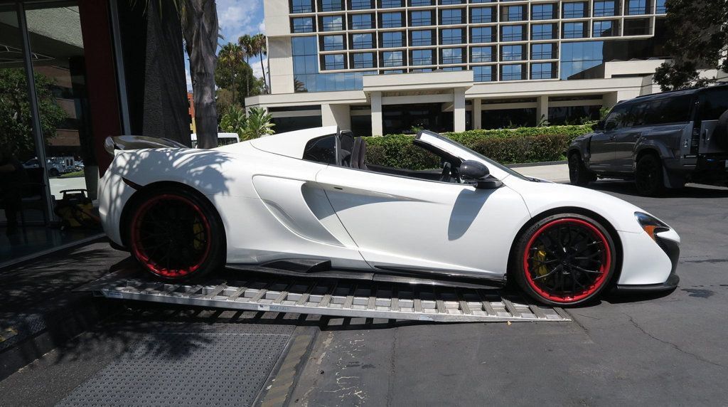 Used 2015 McLaren 650S Spider RWD image 38