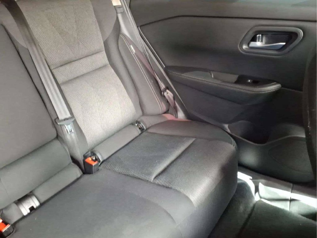 Used 2026 Nissan Rogue SV FWD image 19