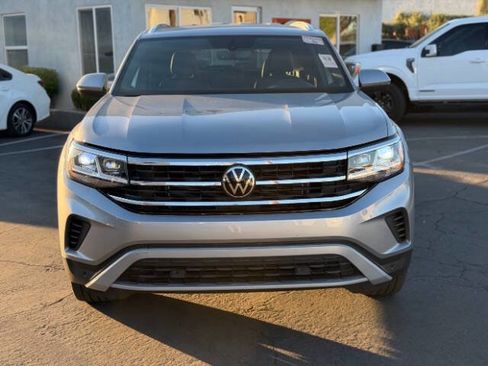 Used 2023 Volkswagen Atlas Cross Sport SE image 8