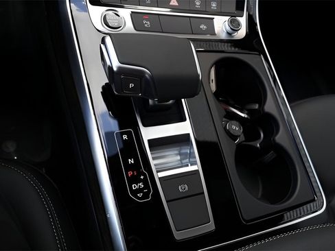 New 2025 Audi Q7 3.0T Premium image 29