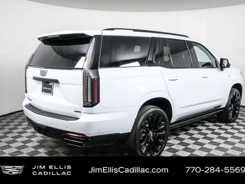 Certified 2026 Cadillac Escalade Platinum Sport w/ LPO, ONYX Package image 32