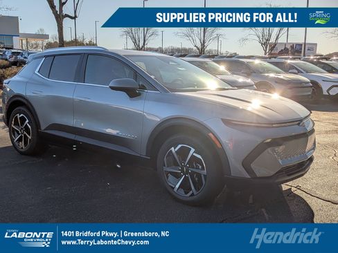 New 2026 Chevrolet Equinox EV LT image 1