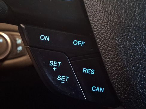 Used 2018 Ford Escape SE w/ SE Sport Appearance Package AWD/4WD image 26