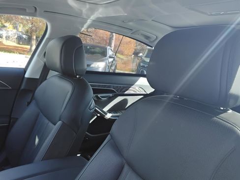 Certified 2022 Audi A8 L 3.0T image 19