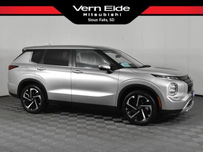 Used 2023 Mitsubishi Outlander SE