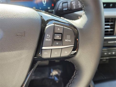 New 2025 Ford Escape SE w/ PHEV Premium Package image 12