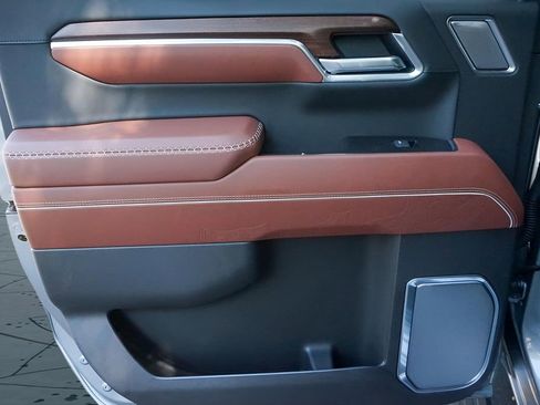 Used 2025 GMC Sierra 1500 Denali Ultimate image 26