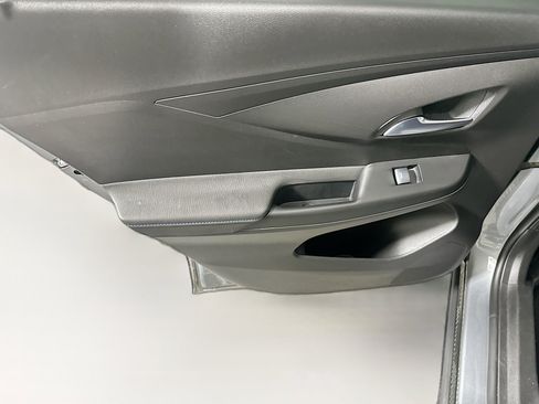 Used 2024 Buick Envista Sport Touring w/ Convenience I Package image 25